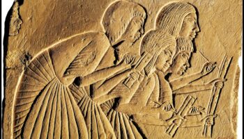 Η Επανάσταση της Αμάρνα: Καλλιτεχνικές Αλλαγές στη Βασιλεία του Ακενατόν